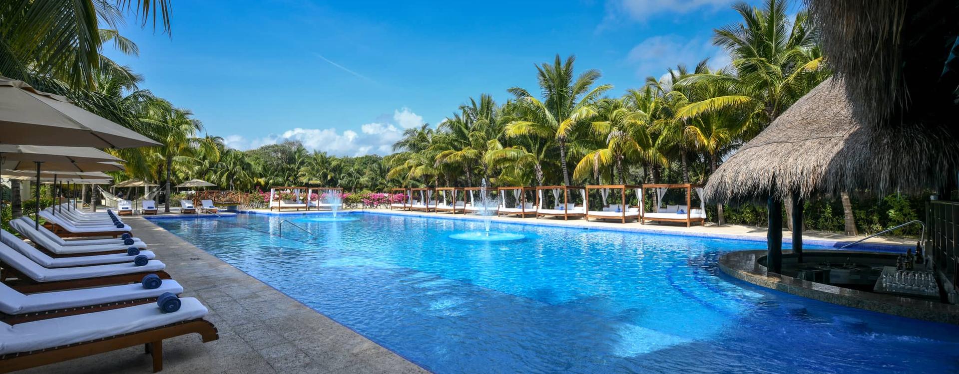 Swim up Spot bar Hotel El Dorado Royale Riviera Maya Swim up Spot bar Hotel El Dorado Royale Riviera Maya