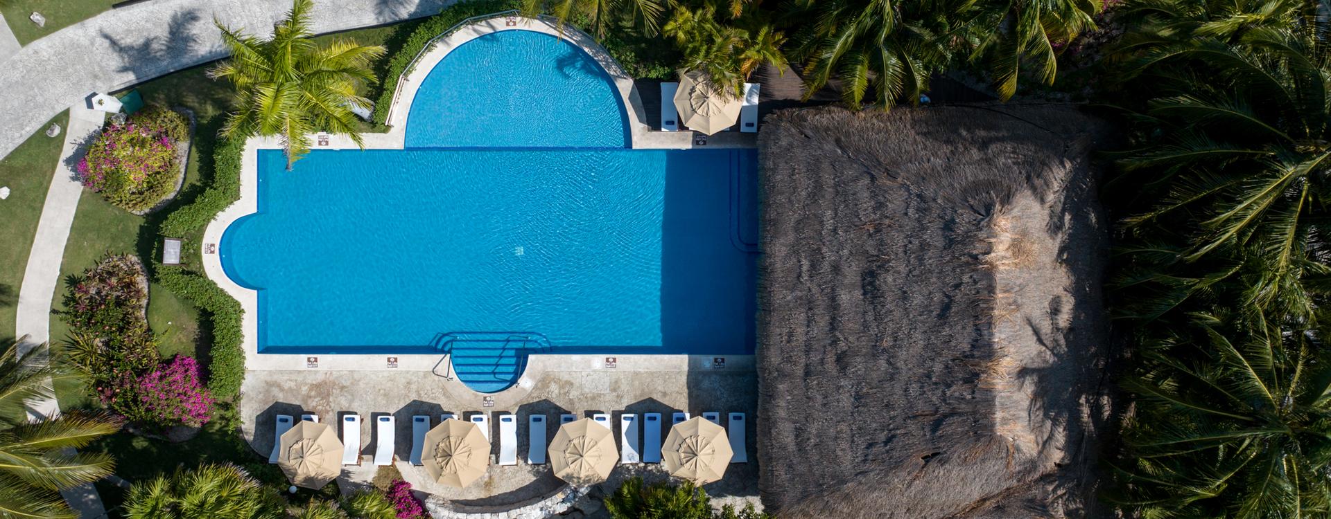 Swim up Bar Tucanes Hotel El Dorado Royale Riviera Maya Swim up Bar Tucanes Hotel El Dorado Royale Riviera Maya