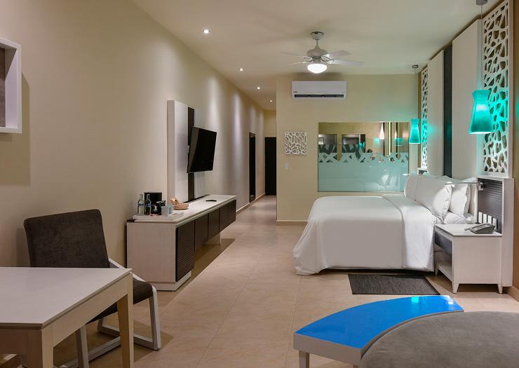 Oceanfront Swim-Up Suite Hotel El Dorado Seaside Suites Puerto Aventuras Oceanfront Swim-Up Suite Hotel El Dorado Seaside Suites Puerto Aventuras